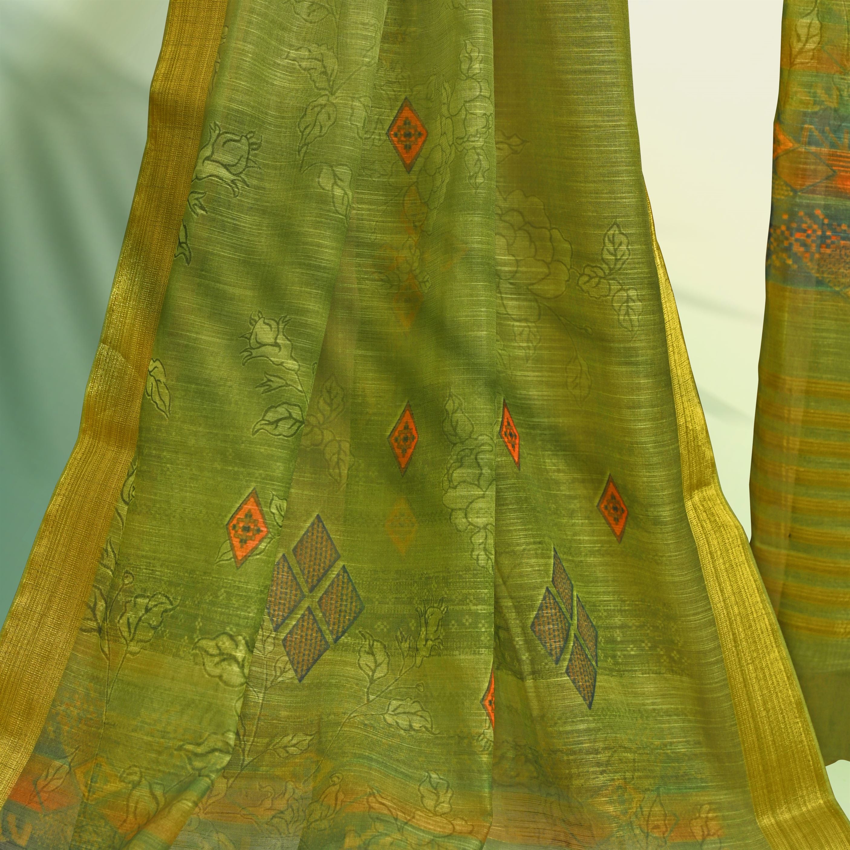 MUNNAR-SLUB-DUPATTA-DIGITAL-MEHANDI-GREEN-FEEL0.jpg